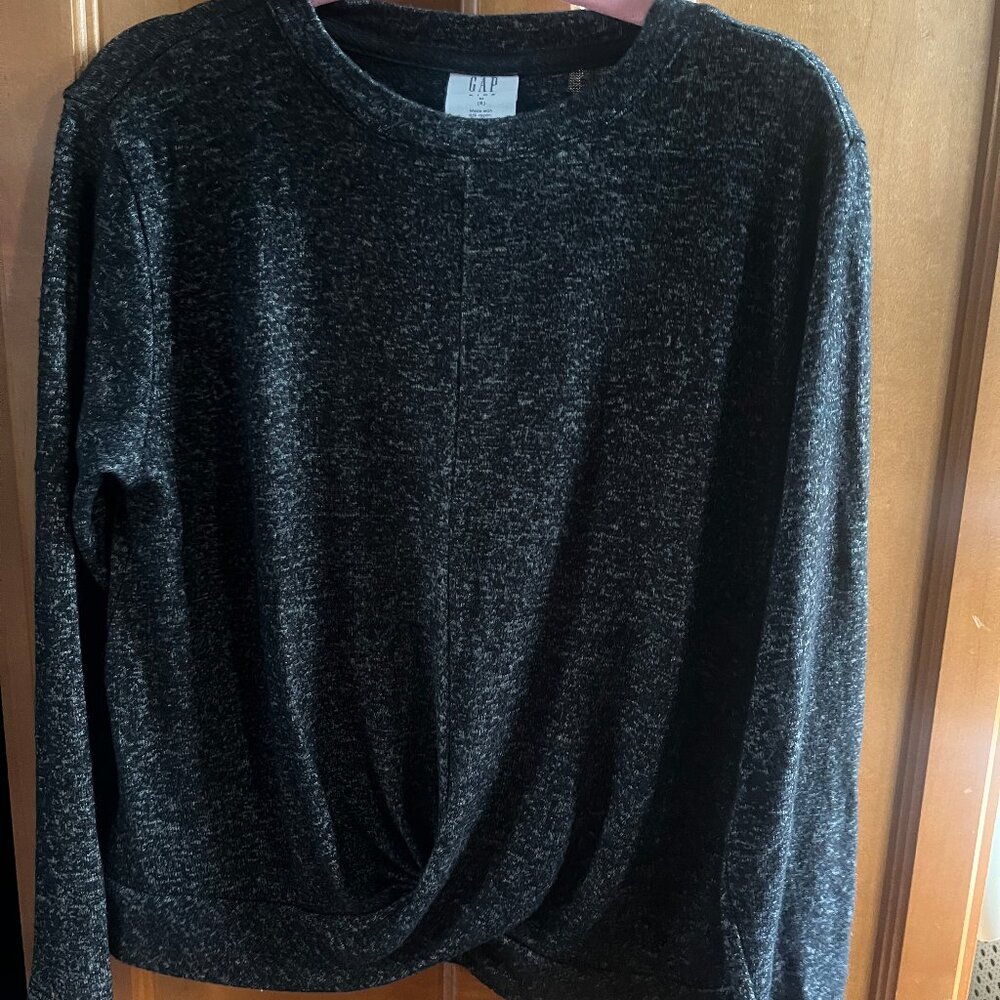 Gap Kids Softspun Twist Shirt Size 8